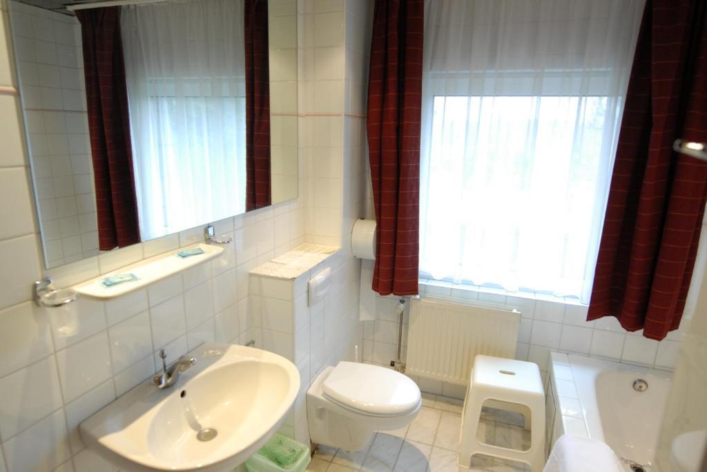 Hotel Le Joli Bois ウォータールー 部屋 写真